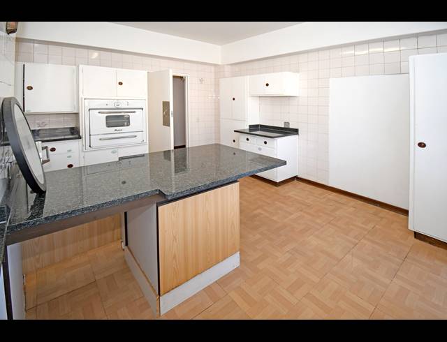 2 BEDROOM APARTMENT FOR SALE IN RIVIERA